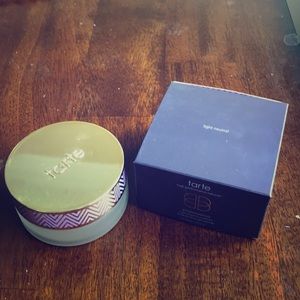 BNIB Tarte Hybrid Gel Foundation in Light Natural